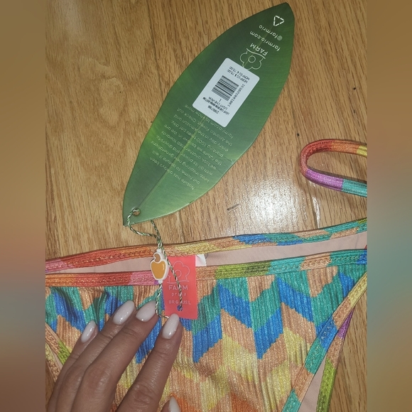 D1. NWT FARM RIO Ribbed Light Chevron Tie Side Brazilian Bikini Bottom Size L - Picture 8 of 10
